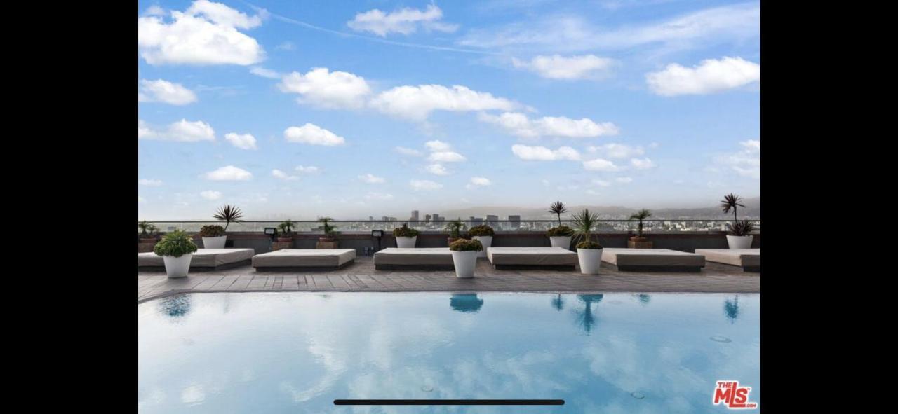 Skybox Penthouse Apartment Los Angeles Exterior photo
